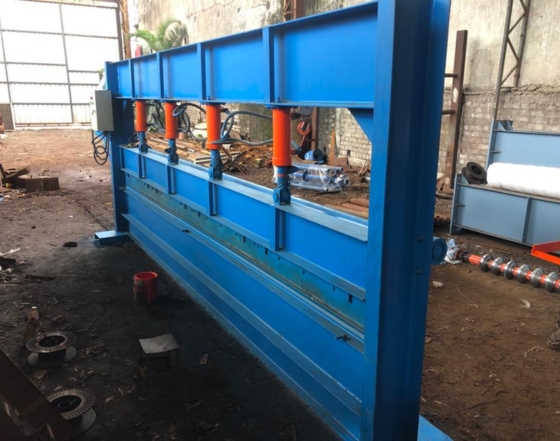 Bending machine Manufacture